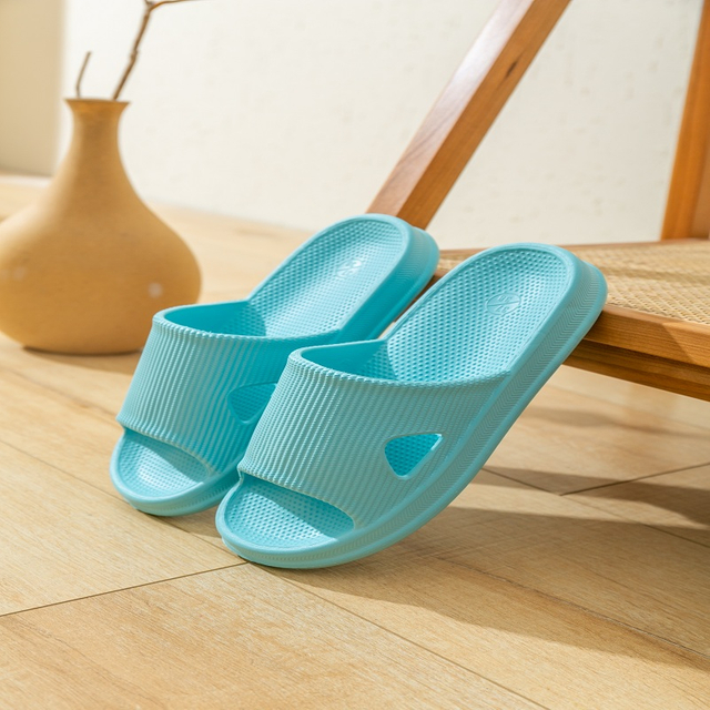 Item No. 812 Size 37-40 EVA Plastic Slippers