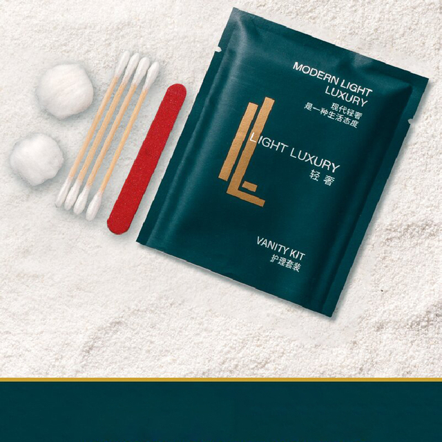 Hotel Disposable Care Kit Premium Cotton Swabs and Nail File