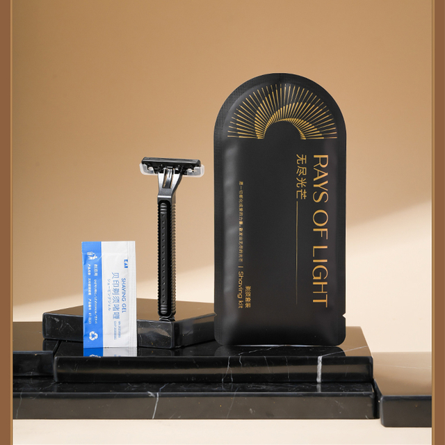 Hotel Disposable Razor with Grey Plastic Handle + 4g Shaving Cream