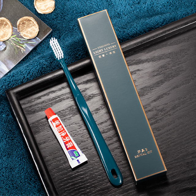 Toothbrush Set 10.5g MUJI Malachite Green Soft Bristle Toothbrush + 6g Toothpaste