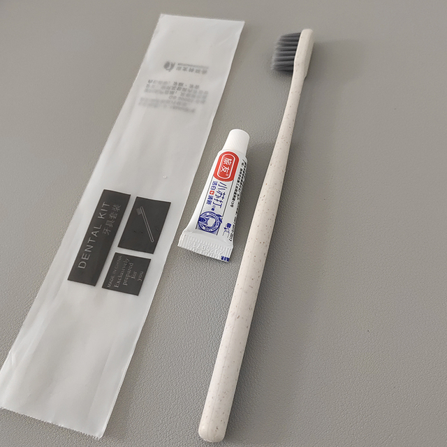 Disposable Hotel Toothbrush Set 9g Straw Toothbrush + 3g Baking Soda Toothpaste