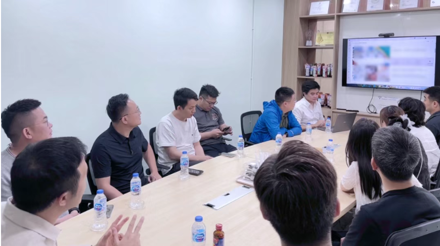 toyee technology team-9